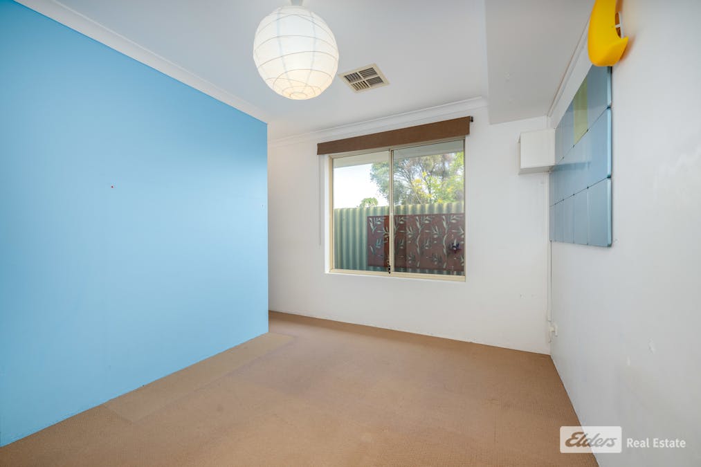 8B Farris Street, Rockingham, WA, 6168 - Image 13