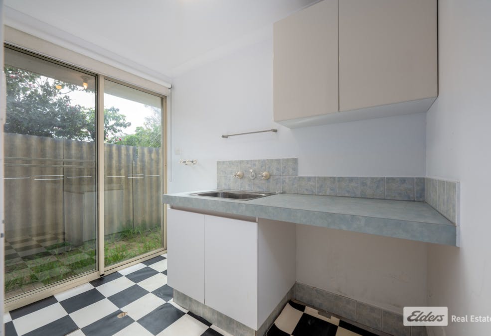 8B Farris Street, Rockingham, WA, 6168 - Image 15