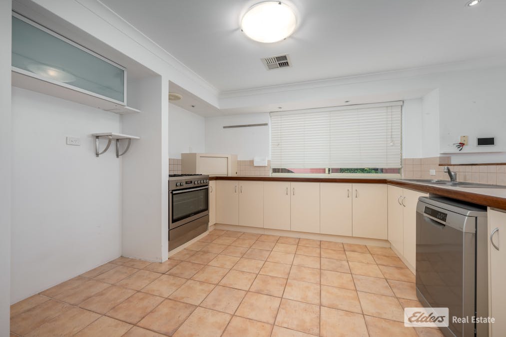 8B Farris Street, Rockingham, WA, 6168 - Image 6