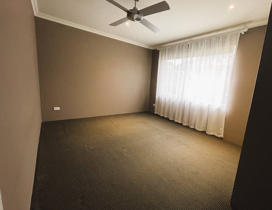 19 Heatherglen Road, Australind, WA, 6233 - Image 14