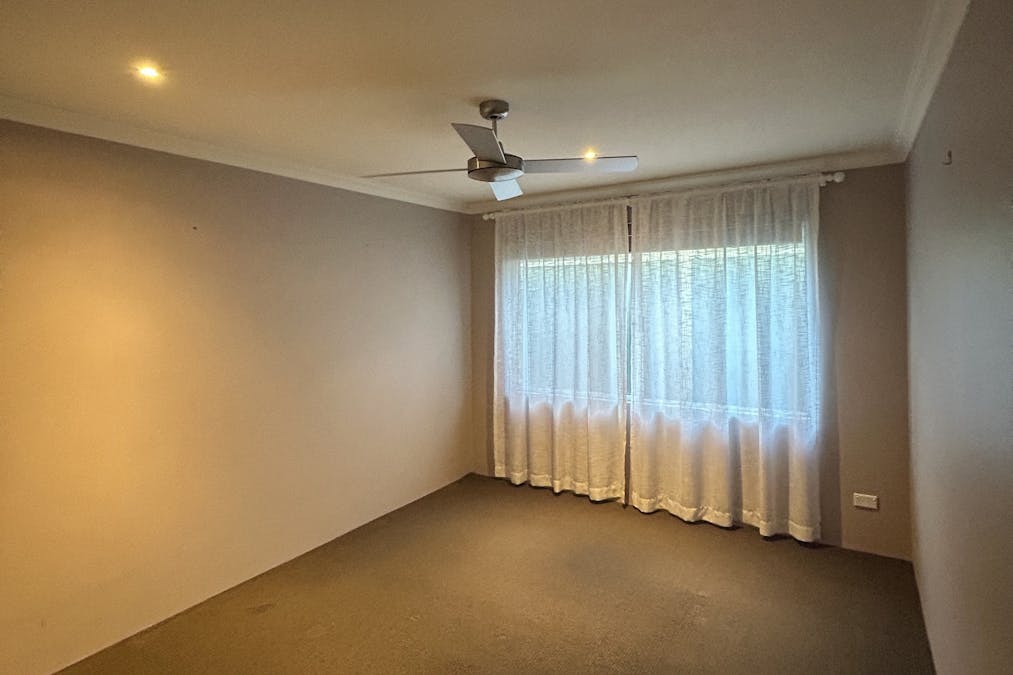 19 Heatherglen Road, Australind, WA, 6233 - Image 8
