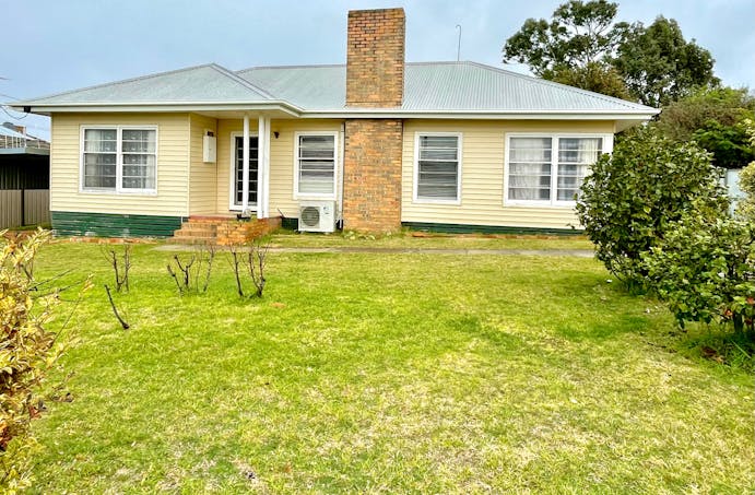 13 Carmichael Street, Casterton, VIC, 3311 - Image 1