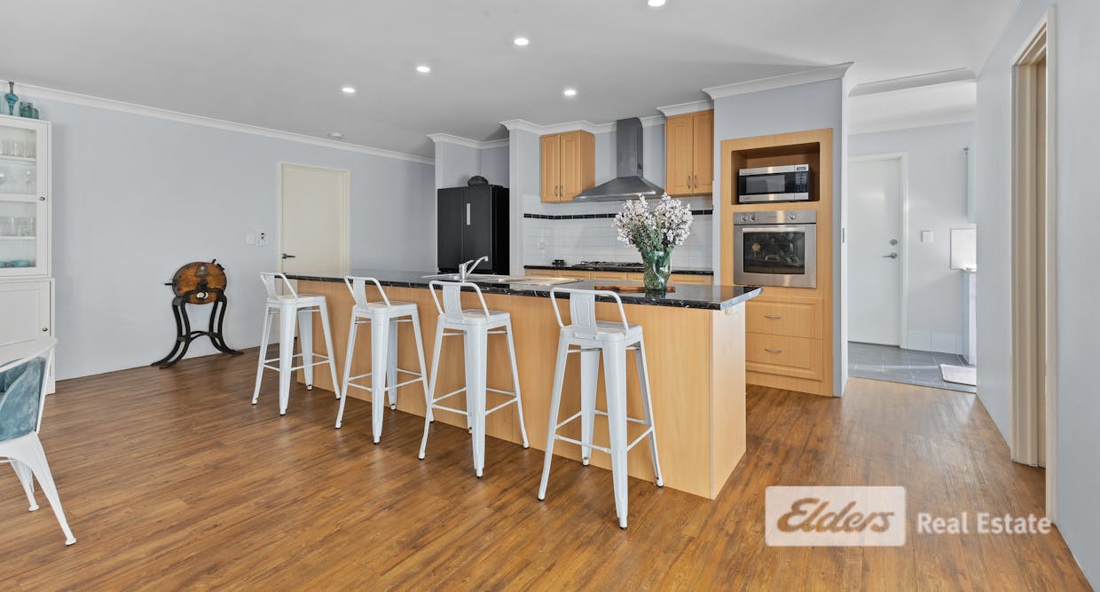 61 Kingston Drive, Australind, WA, 6233 - Image 5