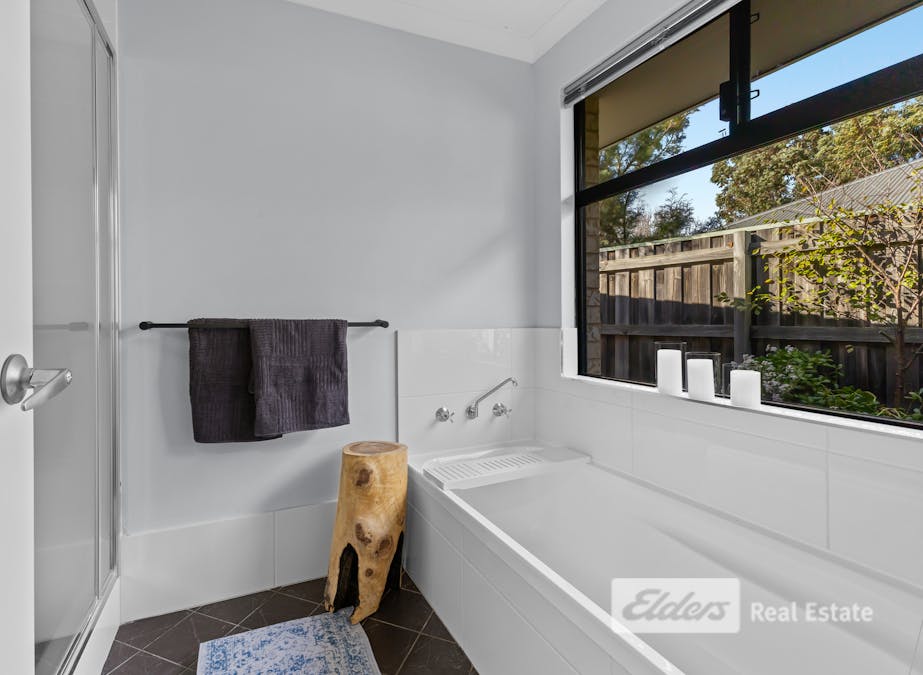 61 Kingston Drive, Australind, WA, 6233 - Image 17
