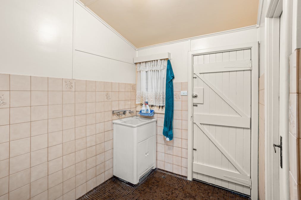 6 Bushell Street, Carey Park, WA, 6230 - Image 13