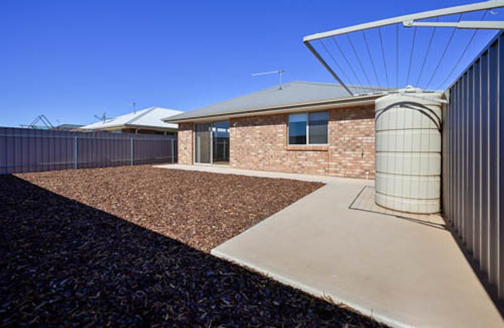 8 Gale Street, Whyalla Jenkins, SA, 5609 - Image 18