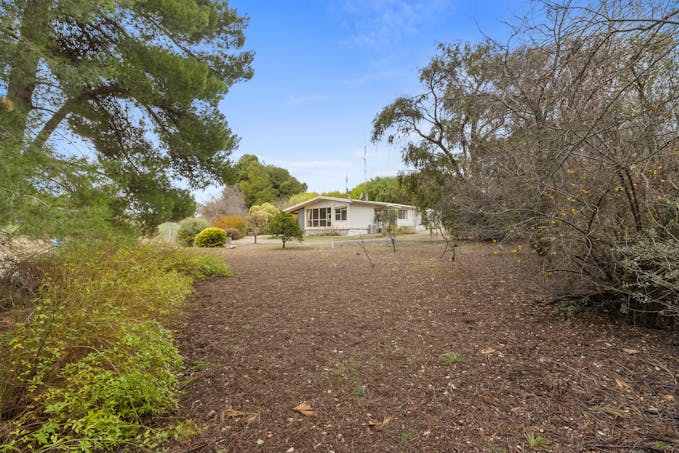 160 Farrell Flat Road, Clare, SA, 5453 - Image 1