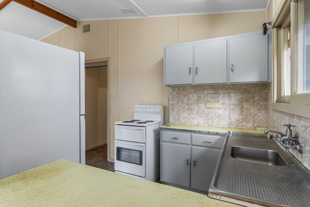 160 Farrell Flat Road, Clare, SA, 5453 - Image 14