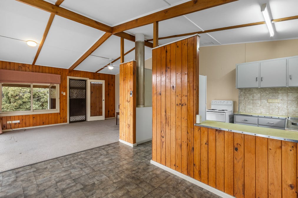 160 Farrell Flat Road, Clare, SA, 5453 - Image 9