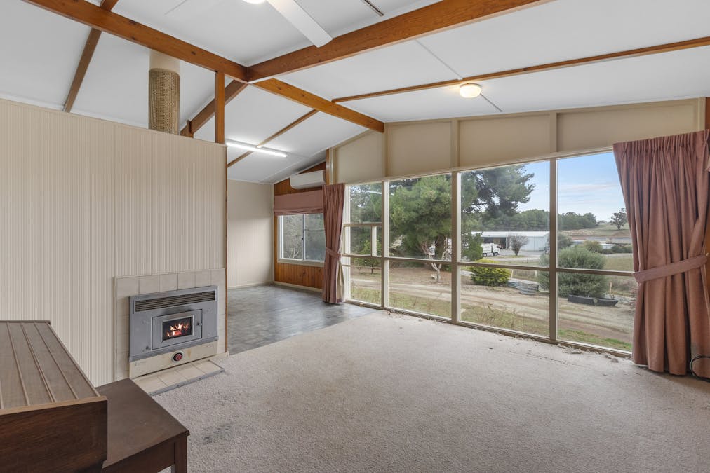 160 Farrell Flat Road, Clare, SA, 5453 - Image 11
