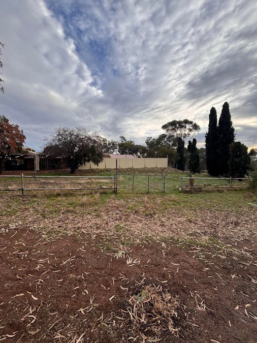 27 Bland Road, York, WA, 6302 - Image 25