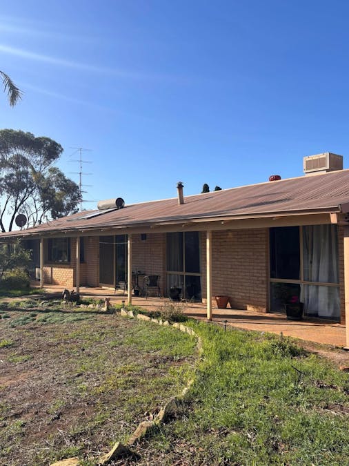 27 Bland Road, York, WA, 6302 - Image 27
