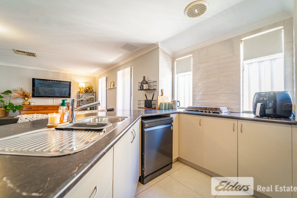 13 Lennox Drive, Secret Harbour, WA, 6173 - Image 9