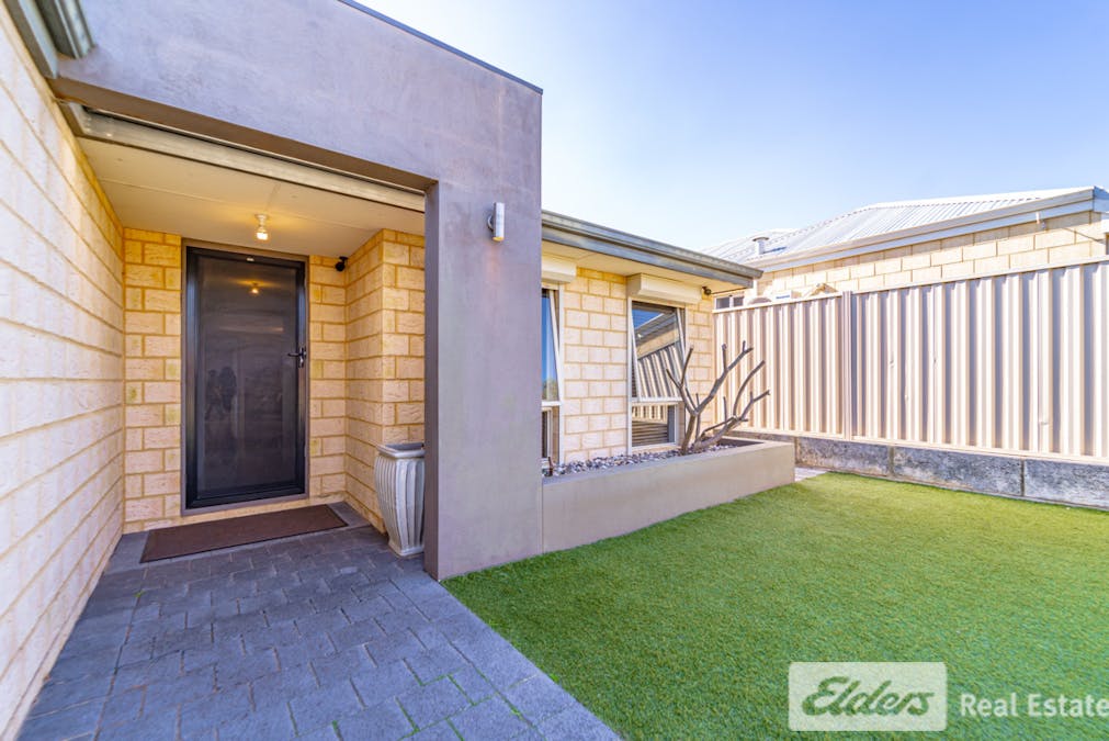 13 Lennox Drive, Secret Harbour, WA, 6173 - Image 2
