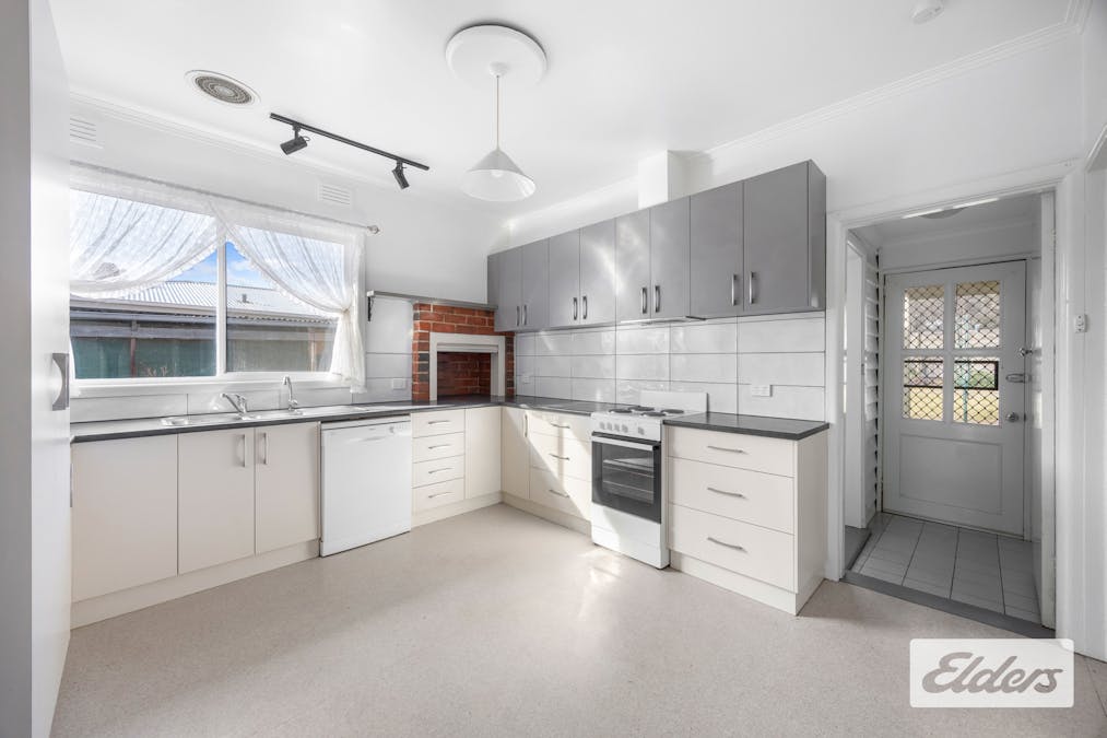 22 Davy Street, Avoca, VIC, 3467 - Image 5