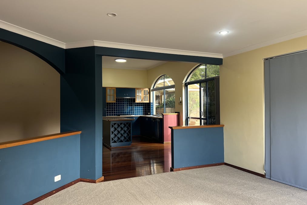 16 Christchurch Place, College Grove, WA, 6230 - Image 10