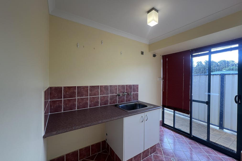 16 Christchurch Place, College Grove, WA, 6230 - Image 19