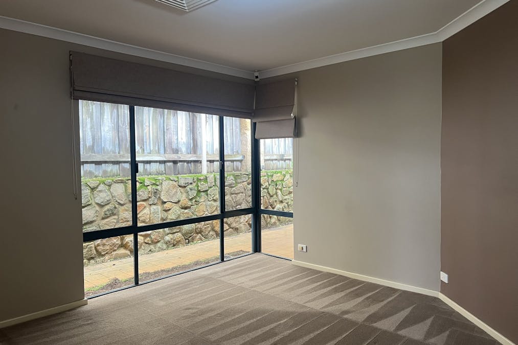 16 Christchurch Place, College Grove, WA, 6230 - Image 17