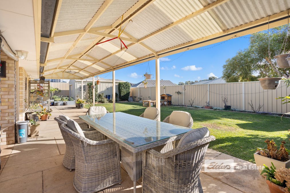 6 Taylorhill Road, Australind, WA, 6233 - Image 11