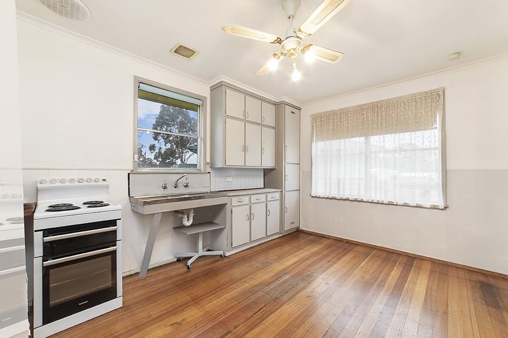 44 Scott Street, Cavendish, VIC, 3314 - Image 7