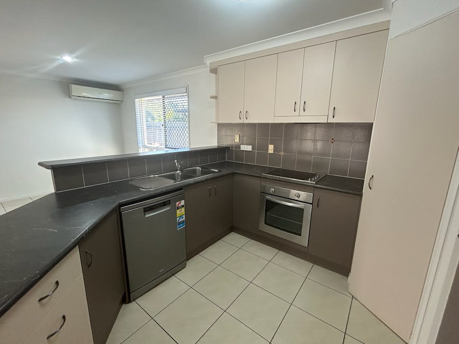 63 Col Brown Avenue, Clinton, QLD, 4680 - Image 10