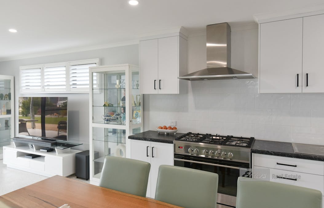 32 McGlade Close, Bremer Bay, WA, 6338 - Image 3