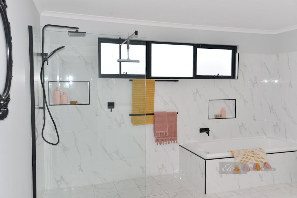 32 McGlade Close, Bremer Bay, WA, 6338 - Image 12