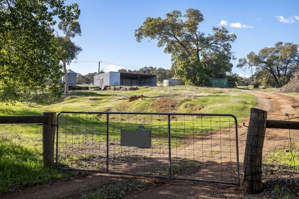 LOT 5603 GREAT NORTHERN Highway, Chittering, WA, 6084 - Image 24