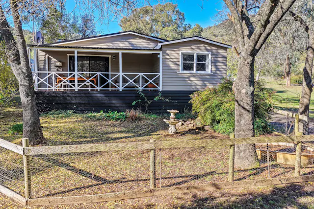 3555 Mansfield Woods Point Road — photo from Elders Real Estate Mansfield