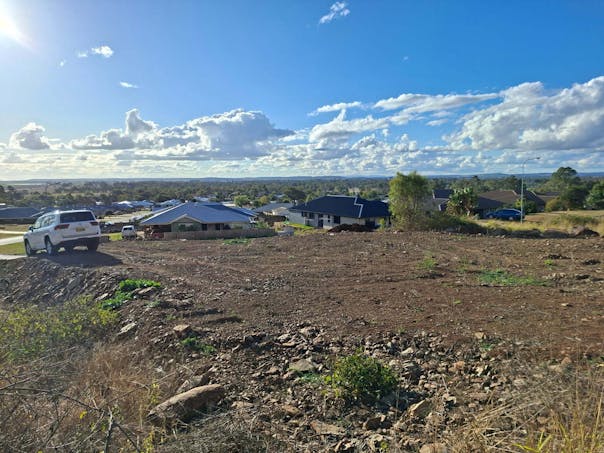 16 Mountain View Drive, Oakey, QLD, 4401 - Image 1