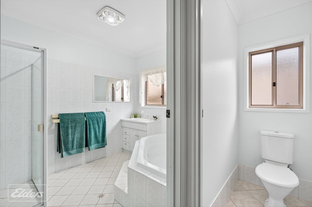 54 Lakeside Circuit, Encounter Bay, SA, 5211 - Image 24