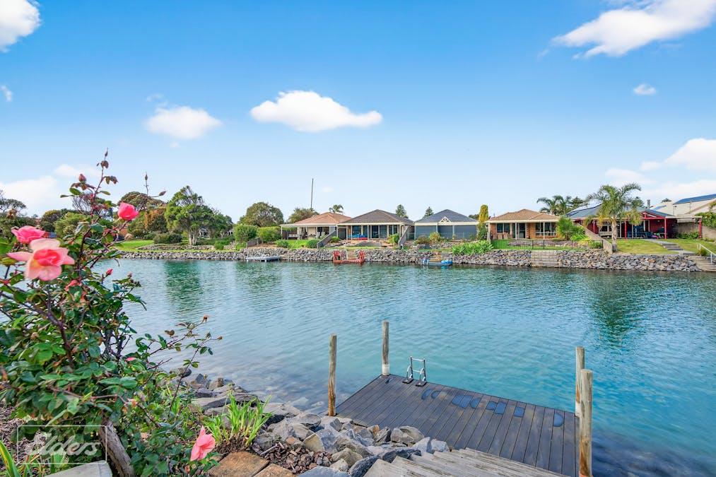 54 Lakeside Circuit, Encounter Bay, SA, 5211 - Image 4