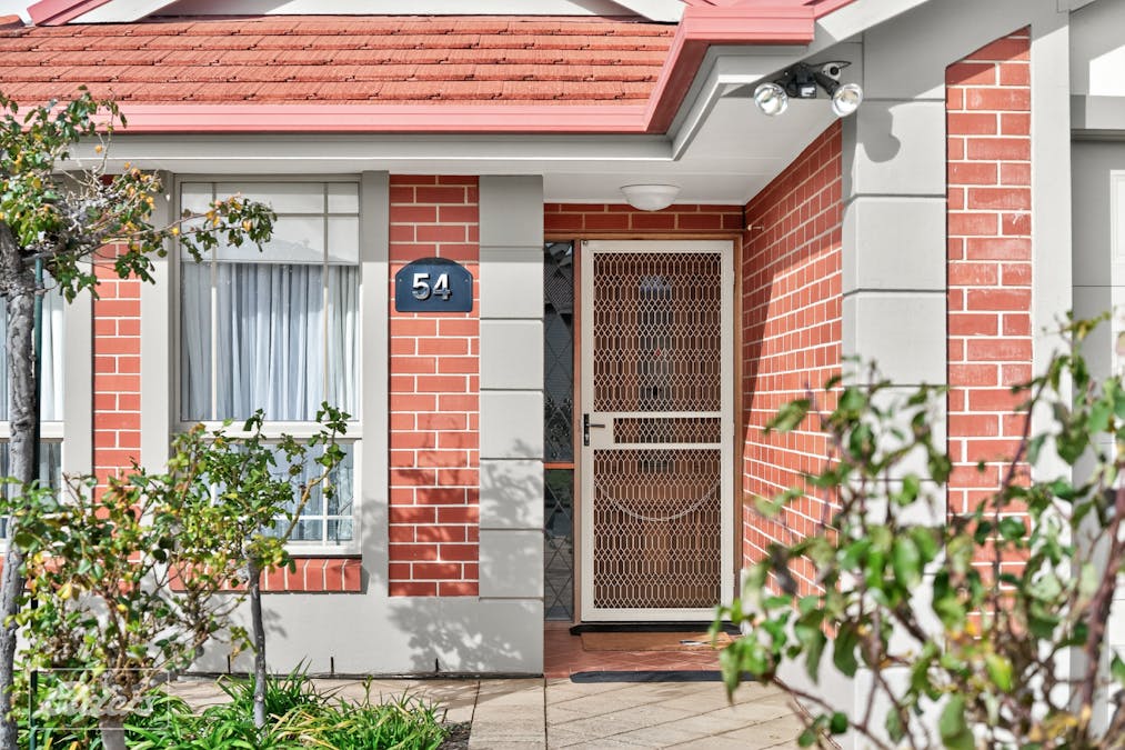 54 Lakeside Circuit, Encounter Bay, SA, 5211 - Image 2