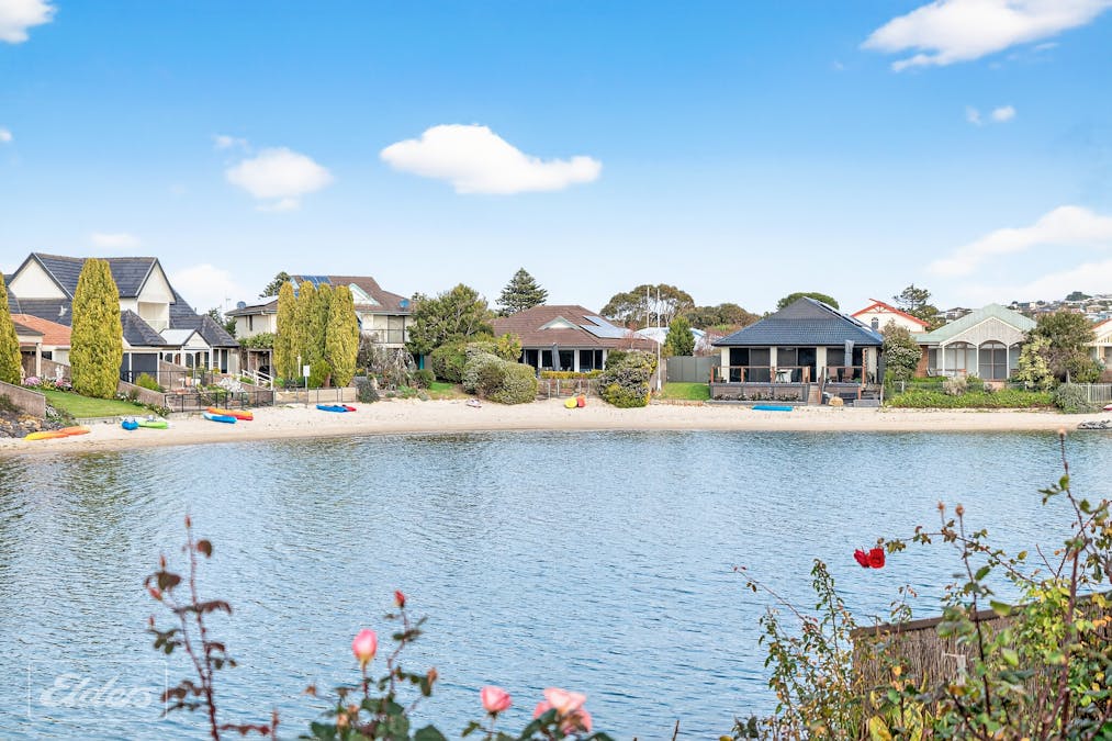 54 Lakeside Circuit, Encounter Bay, SA, 5211 - Image 5