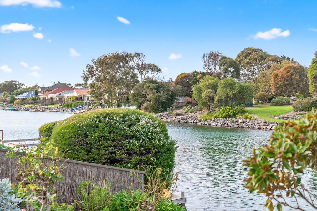 54 Lakeside Circuit, Encounter Bay, SA, 5211 - Image 3