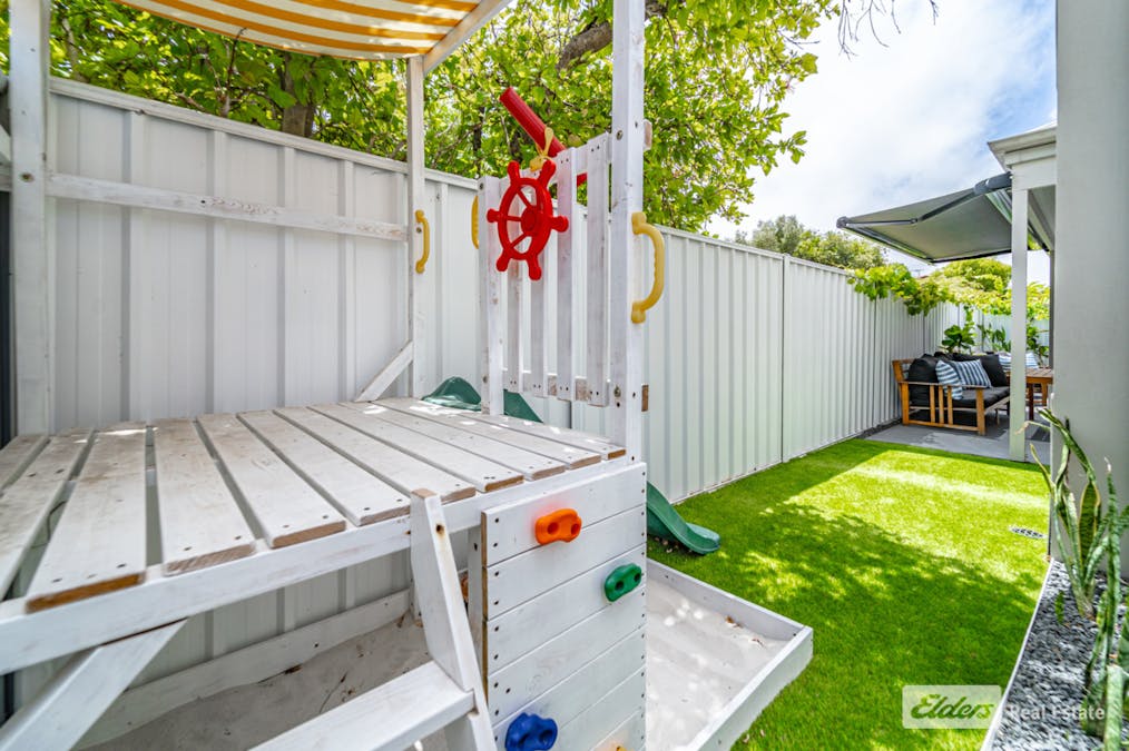 10B Parkin Street, Rockingham, WA, 6168 - Image 31