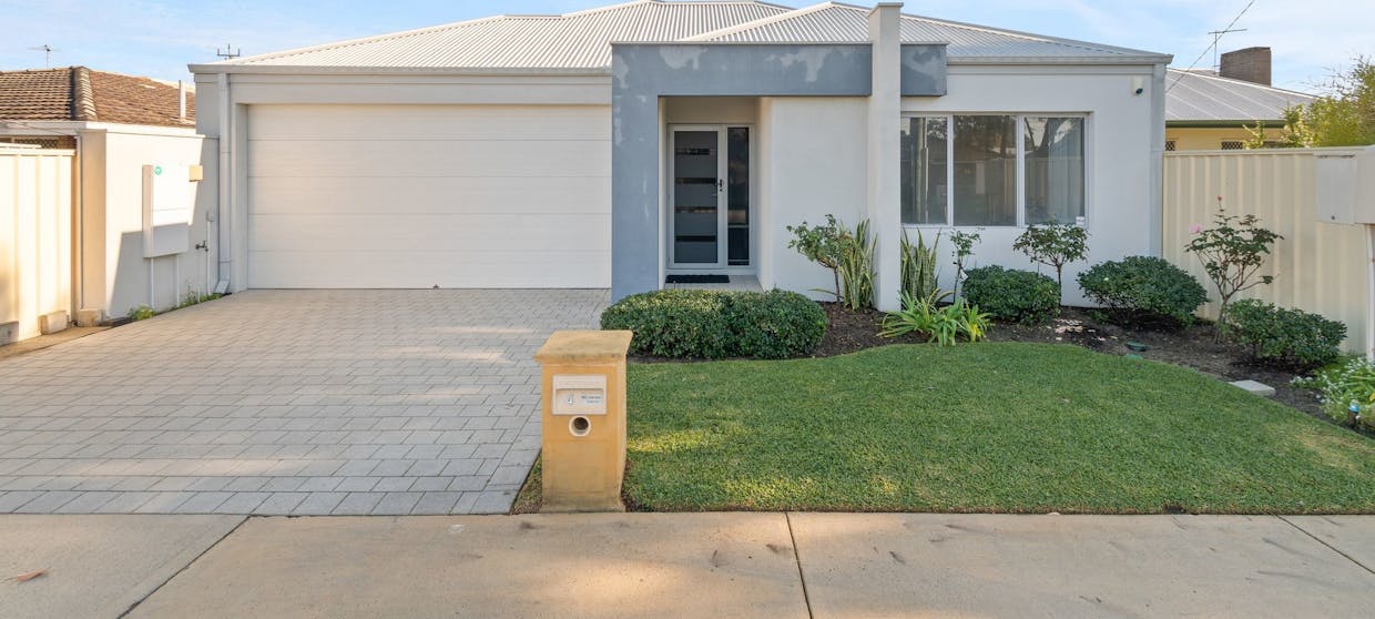 4 Donaldson Street, Queens Park, WA, 6107 - Image 1