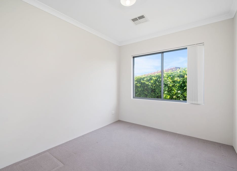 4 Donaldson Street, Queens Park, WA, 6107 - Image 18