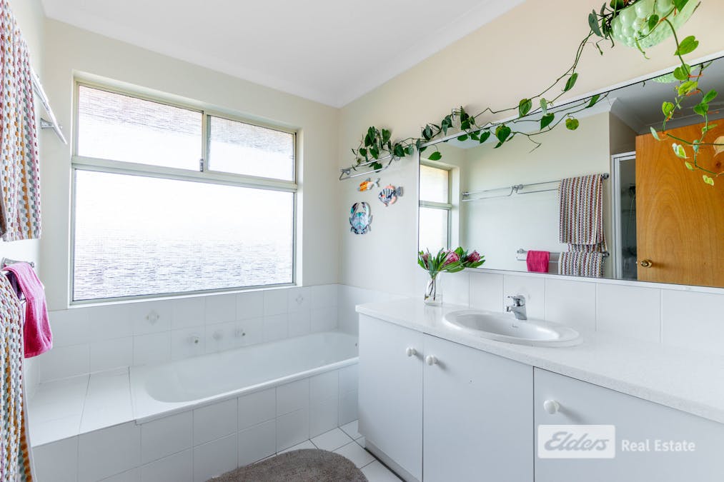 9 Larkins Grove, Spencer Park, WA, 6330 - Image 21