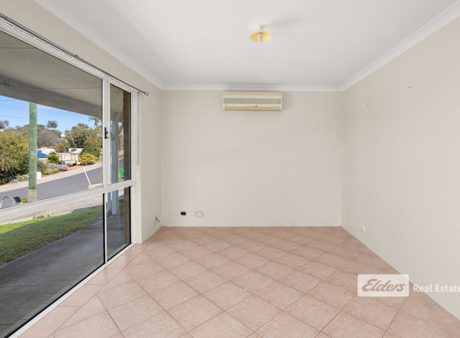 4 Burcham Drive, Binningup, WA, 6233 - Image 3