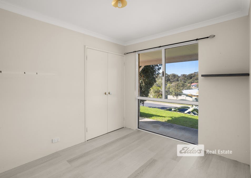 4 Burcham Drive, Binningup, WA, 6233 - Image 11