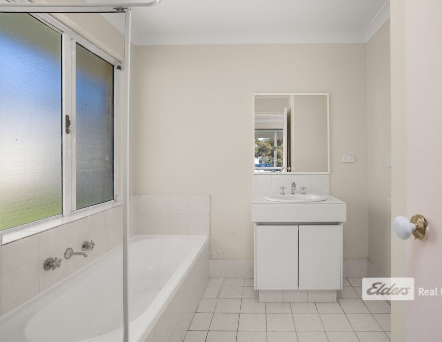 4 Burcham Drive, Binningup, WA, 6233 - Image 13