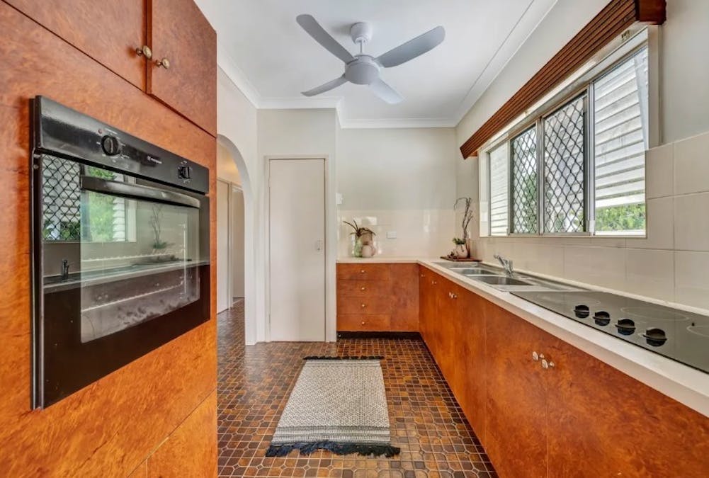 3 Doris Court, Pimlico, QLD, 4812 - Image 3