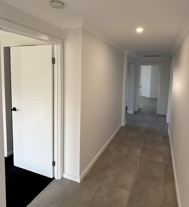 10 Malanda Avenue, Dubbo, NSW, 2830 - Image 2