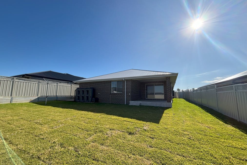 10 Malanda Avenue, Dubbo, NSW, 2830 - Image 18