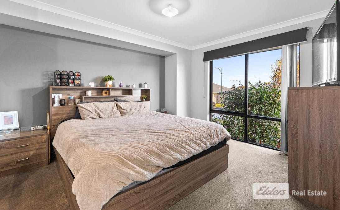 97 Radiata Drive, Mckail, WA, 6330 - Image 13