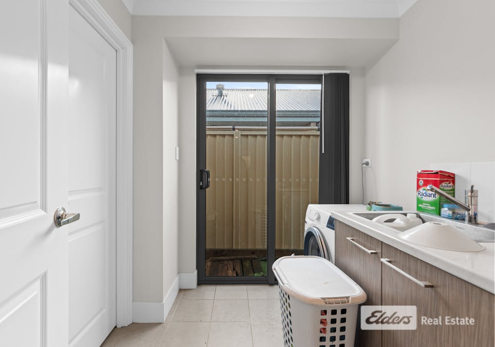 97 Radiata Drive, Mckail, WA, 6330 - Image 17