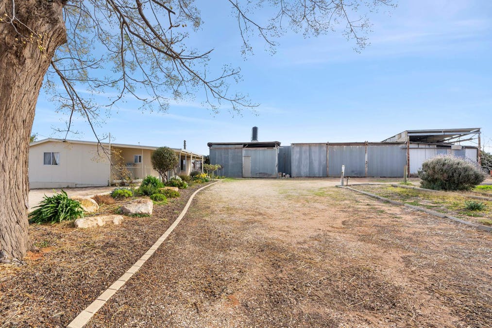 361 Perry Road, Golden Heights, SA, 5322 - Image 11