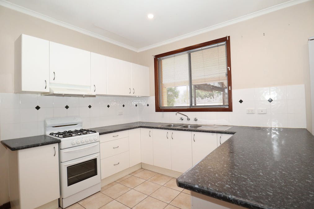 21 Homer Street, Narrogin, WA, 6312 - Image 4