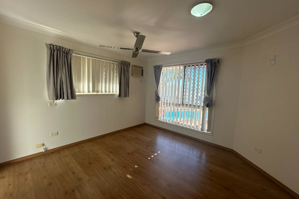 10 Karamea Close, Clinton, QLD, 4680 - Image 10